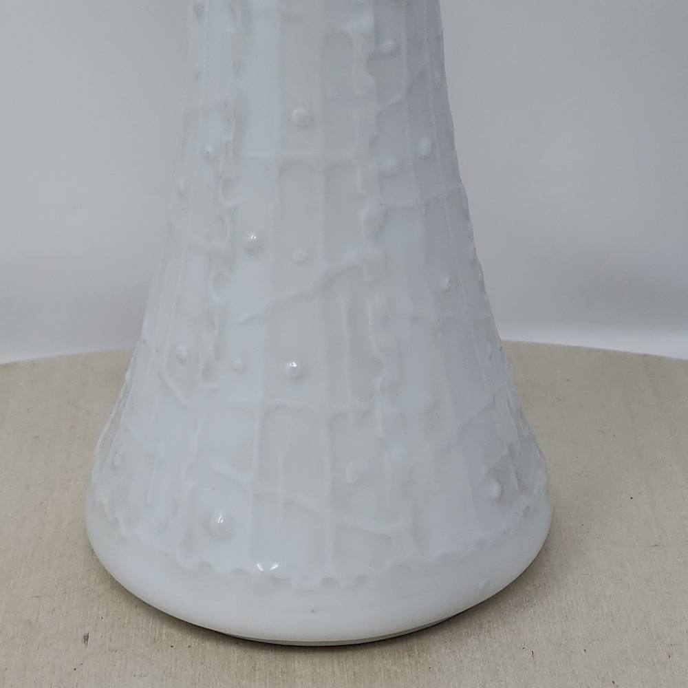 Royal Porzellan KPM Vase 7" Porcelain White Textured MCM West Germany 678/1 - Picture 8 of 13